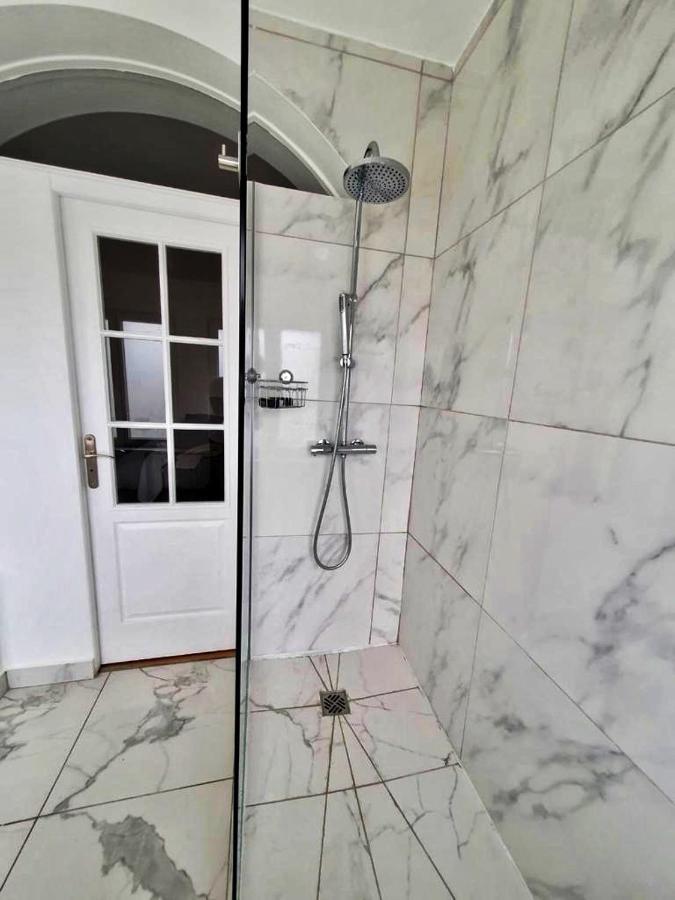 Les Appartements Du Port Булон сюр Мер Екстериор снимка